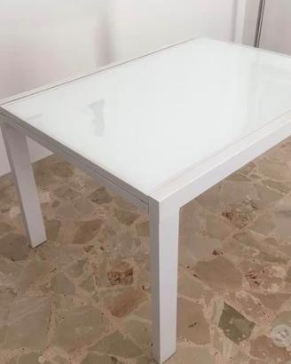 Tavolo da pranzo