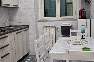 Stanza singola in appartamento condiviso sia telef