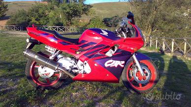 MOTO HONDA CBR 600