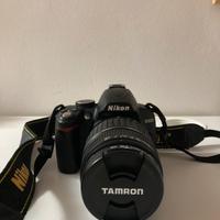 Nikon D3000 + obiettivo Tamron 18-200
