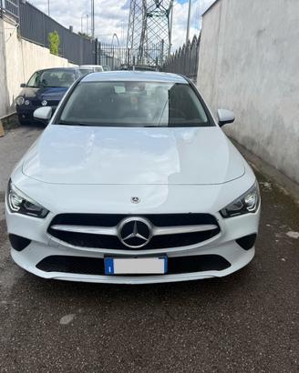 Mercedes-benz CLA 180 d Automatic Shooting Brake B