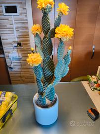 Cactus artificiale con vaso