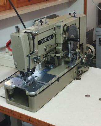 Asolatrice meccanica industriale brother  2 pedali