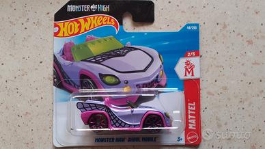Hot Wheels 1:64 Monster High Ghoul Mobile Viola