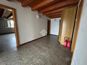 CAPANNONE A PIOVE DI SACCO