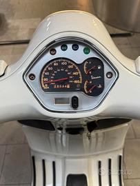 Piaggio Vespa 250 GTS - 2008