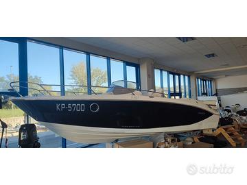 SESSA KEY LARGO 27 w.a. outboard USATO