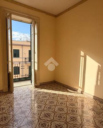 4 LOCALI A PALERMO
