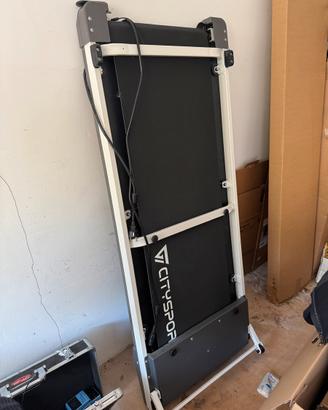 Tapis roulant nuovo con scatola