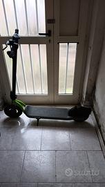 Monopattino argento Evo