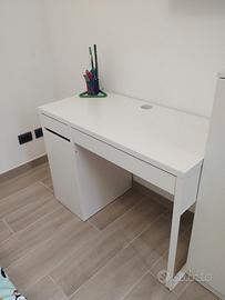 Scrivania Ikea