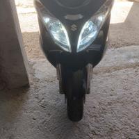 suzuki Burgman 