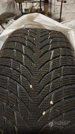 4 gomme invernali Nokian WR Snowproof P 215/50 R17