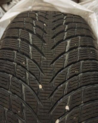 4 gomme invernali Nokian WR Snowproof P 215/50 R17
