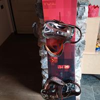 Tavola snowboard Burton Custom, attacchi e sacca