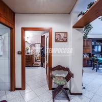 Ampio Bilocale Adiacente Centro con Posto Auto