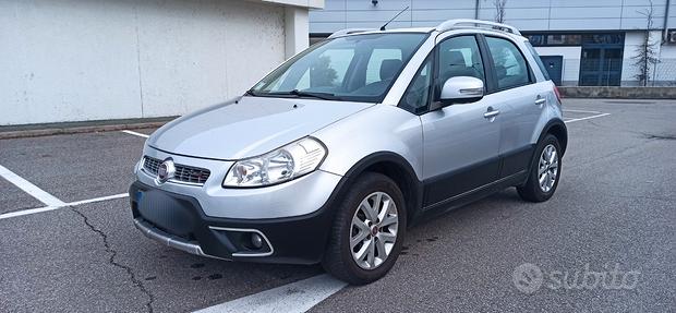 FIAT Sedici - 2012