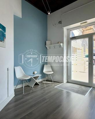 Arona centro - Spazio professionale di 35 mq su st