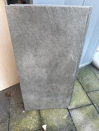 Piastrelle grigio antracite