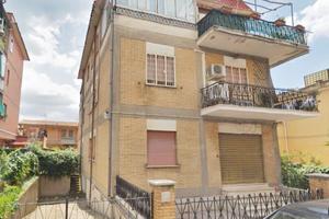 DUE LEONI | Quadrilocale con giardino | Metro C