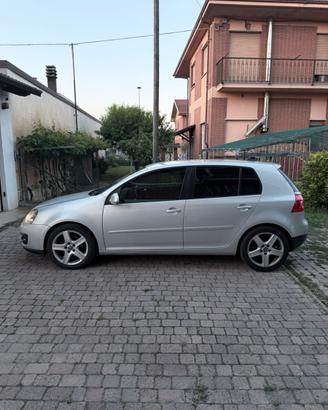 Golf 5 GT 1.4 tsi 140cv