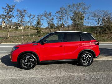 SUZUKI Vitara 1.4 H 4X4 AllGrip Top BI-COLOR