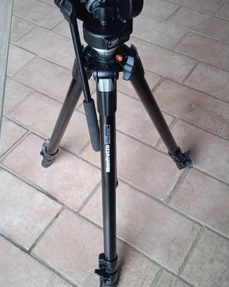 Treppiede  con porta camera