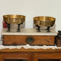 Antica Bilancia in Legno Marmo e Ottone 