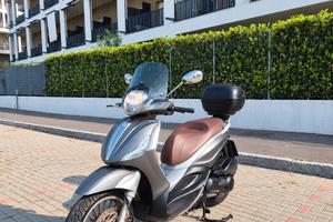 PIAGGIO BEVERLY 300 