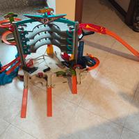 Mega Garage Hot Wheels