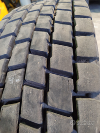 Gomme camion 315/80 22,5