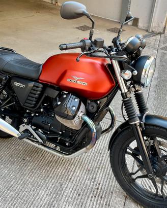 Moto Guzzi V7II Stone ABS 2015 – 10.369 km