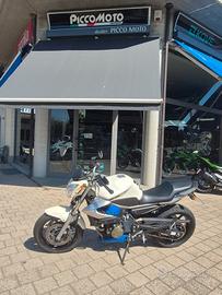 Yamaha XJ6