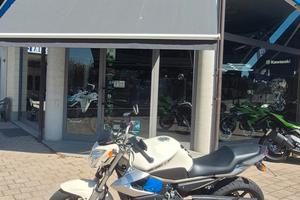 Yamaha XJ6