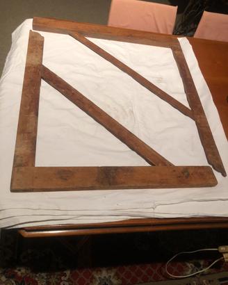 Squadre in legno antiche