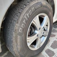 Gomme 215/75r16
