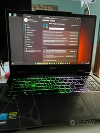 MSI Cyborg 15 RTX5060 16Gb SSD 1Tb Pari al nuovo