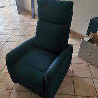 Poltrona reclinabile doppio motore con alzata