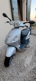 Scooter Piaggio Fly 150 perfetto 