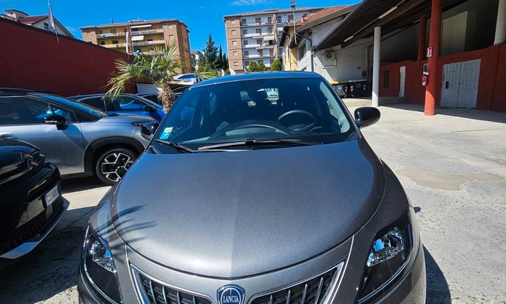 Lancia Ypsilon 1.0 FireFly 5 porte S&S Hybrid Plat