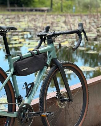 Gravel bikepacking M