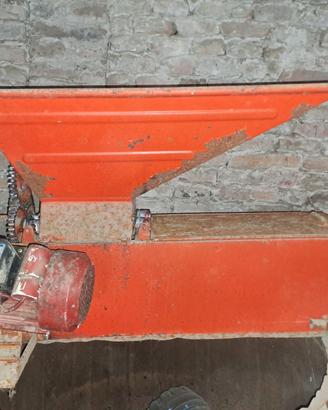 Macina uva diraspatrice elettrica