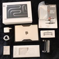 Apple Macbook pro m4 Silver italia 100%+ AIRPODS 4