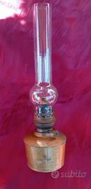Lampada antica a petrolio 