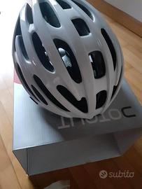 Casco Dotout Shoy