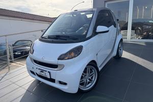 Smart ForTwo 1000 72 kW cabrio BRABUS 102cv