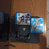 play 4 pro con due giochi inclusi.