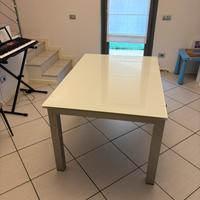 Tavolo modello Airport di CALLIGARIS
