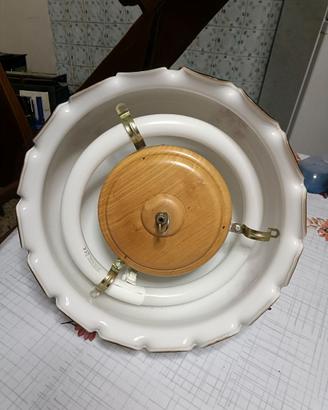 Lampadario vintage anni 70 opalino bianco con fior