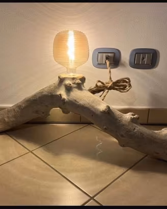 Lampada tronco legno di mare 